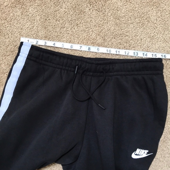 NWT! NIKE Size M black fleece lined joggers pants - Picture 8 of 11